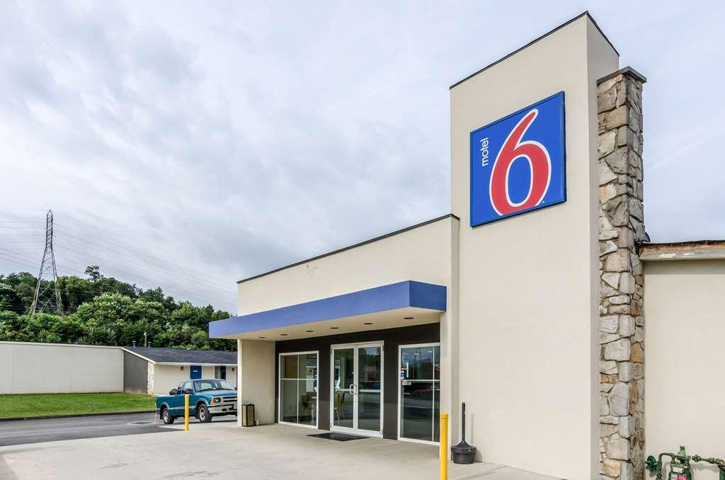 Motel 6 Troutville, Va Eksteriør billede